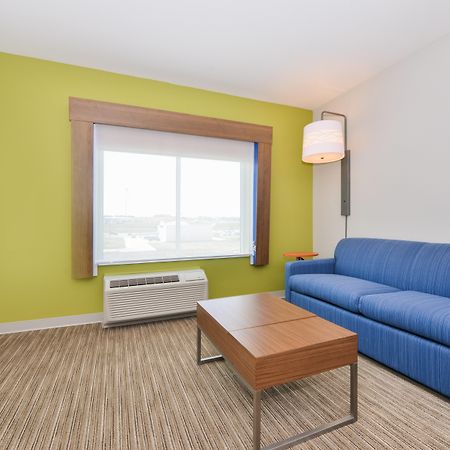 Holiday Inn Express & Suites - Chadron By Ihg מראה חיצוני תמונה