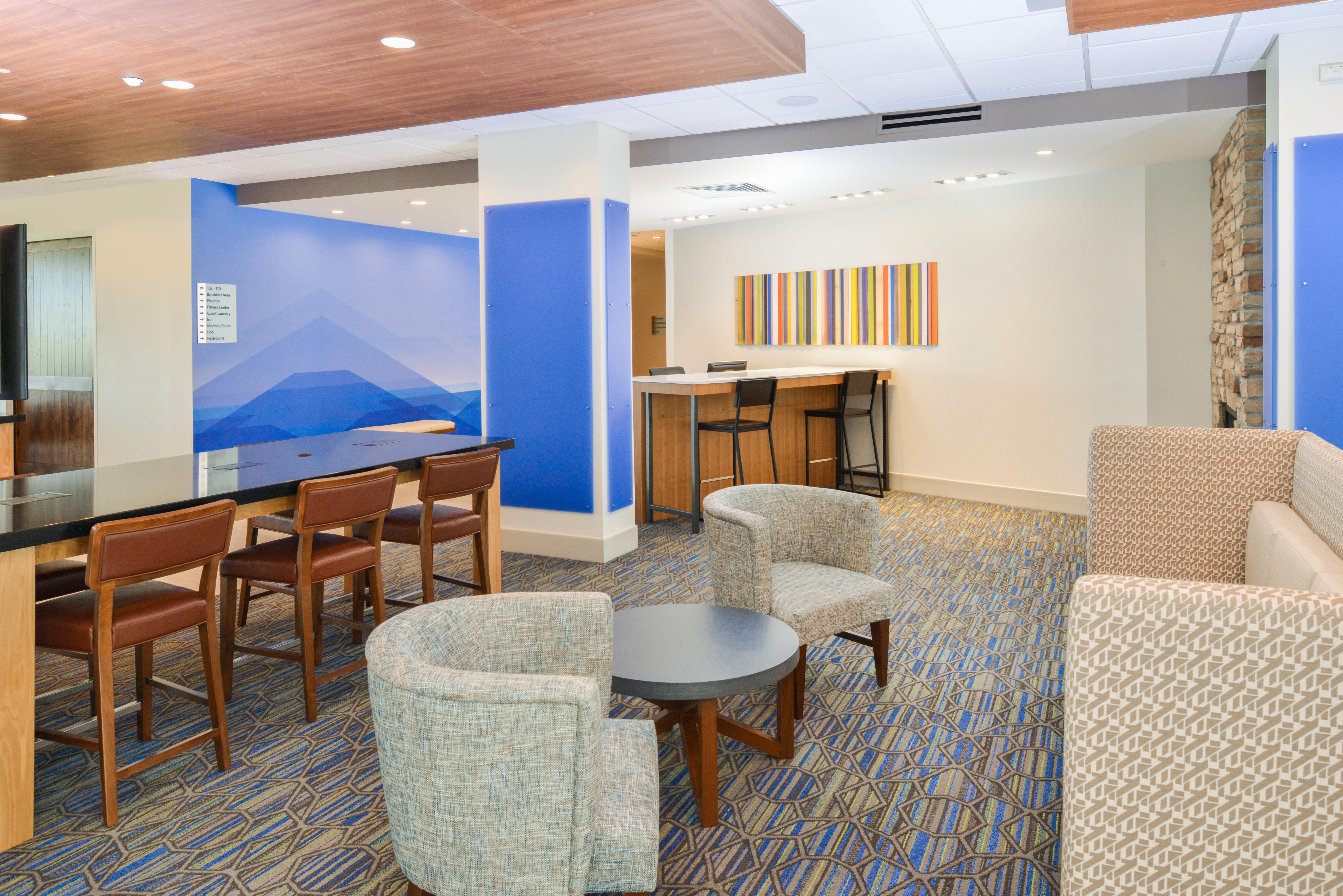 Holiday Inn Express & Suites - Chadron By Ihg מראה חיצוני תמונה