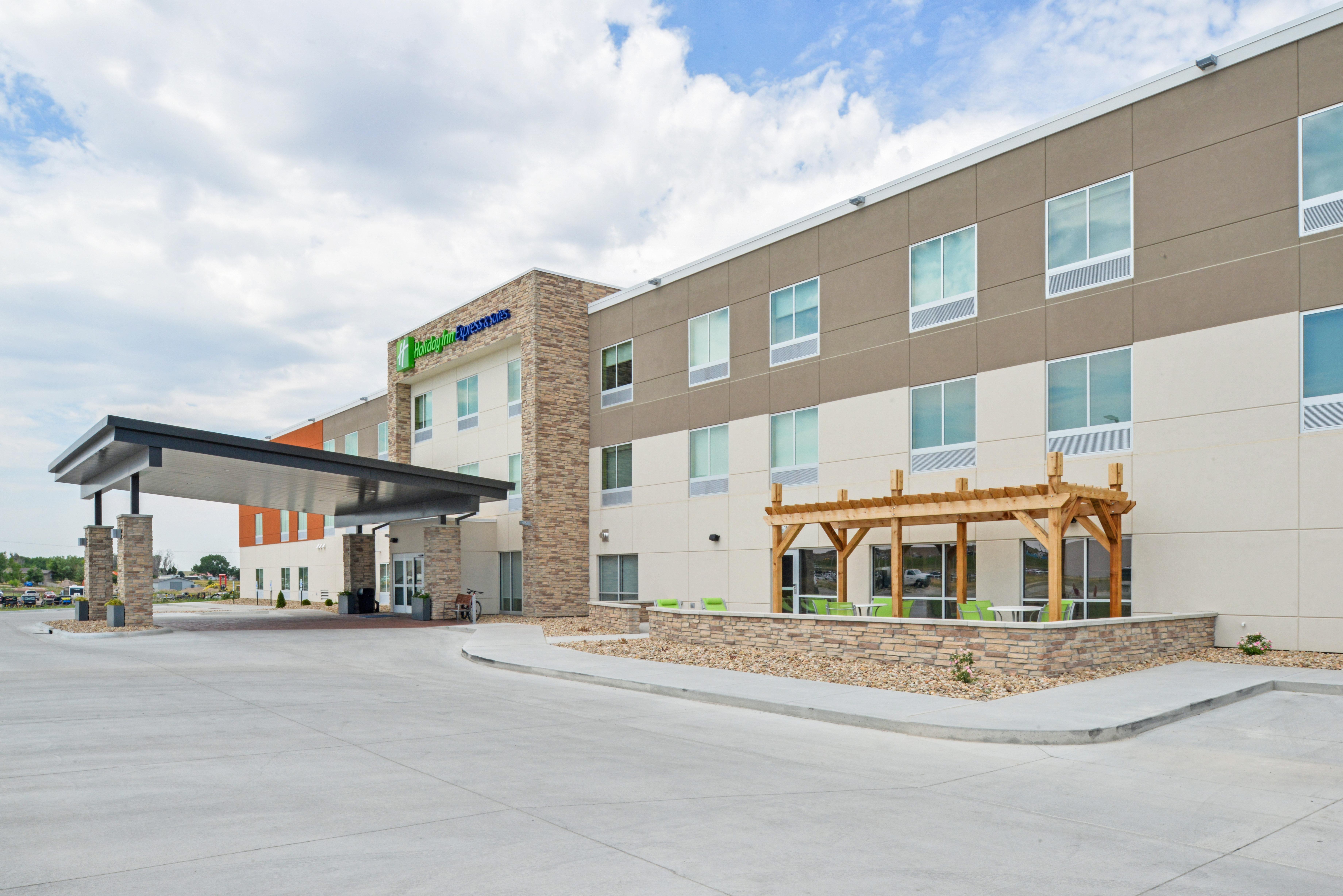 Holiday Inn Express & Suites - Chadron By Ihg מראה חיצוני תמונה