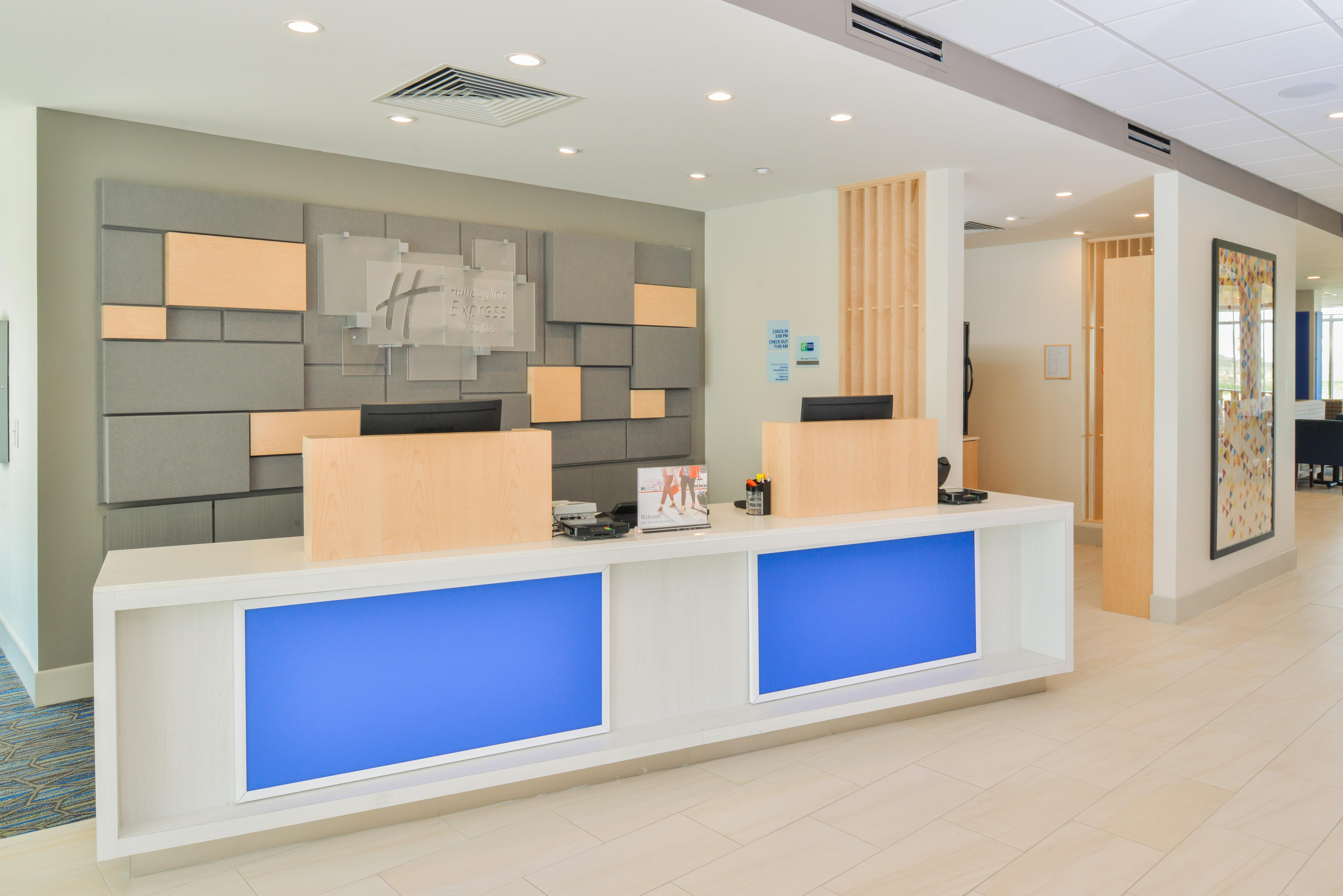 Holiday Inn Express & Suites - Chadron By Ihg מראה חיצוני תמונה