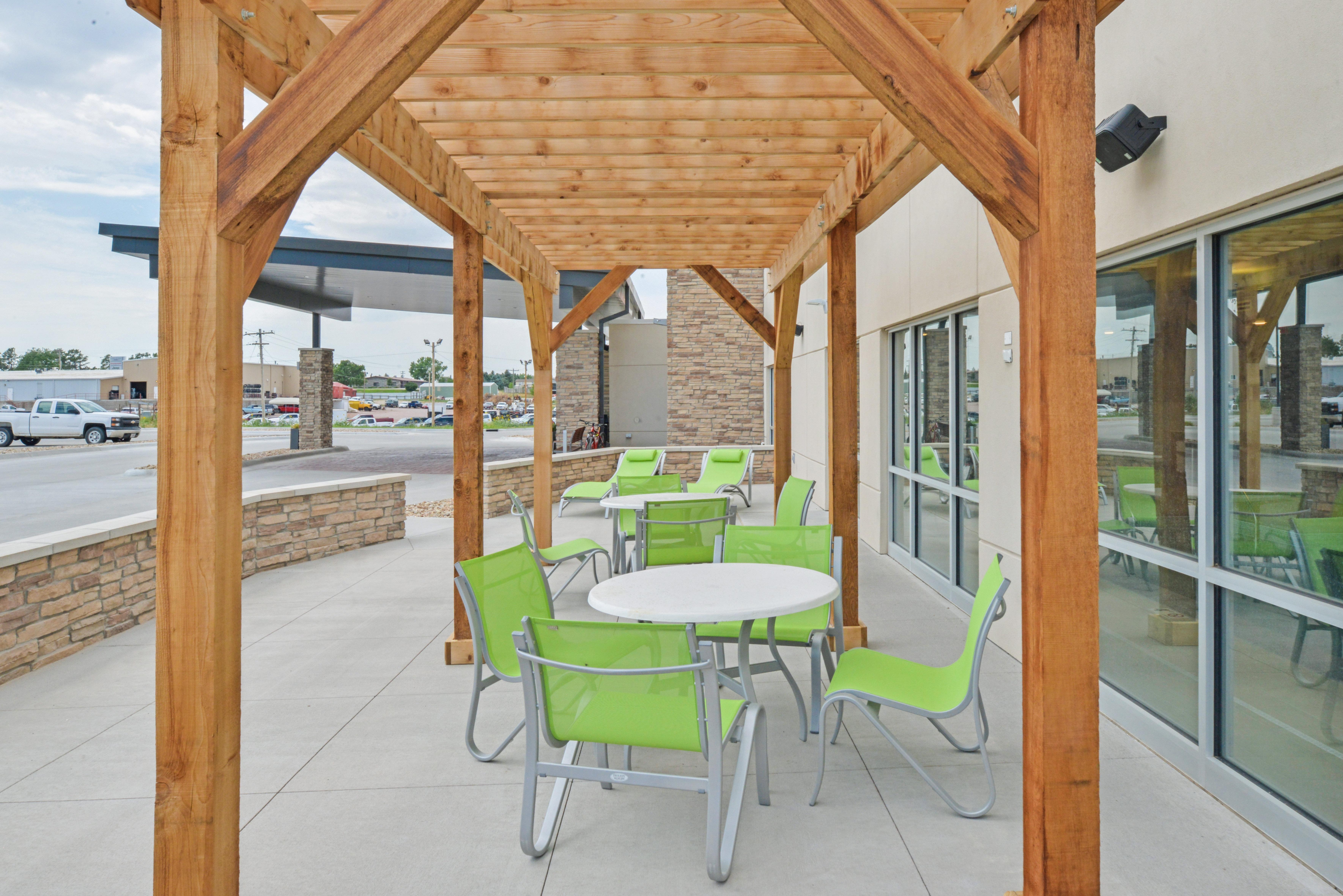 Holiday Inn Express & Suites - Chadron By Ihg מראה חיצוני תמונה